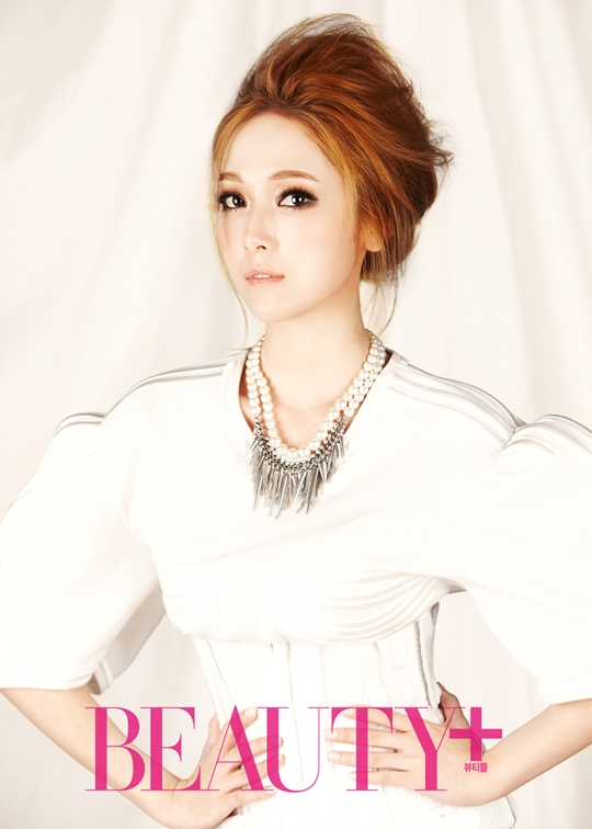 Gambar Foto Jessica Girls' Generation di Majalah Beauty Plus Edisi April 2013